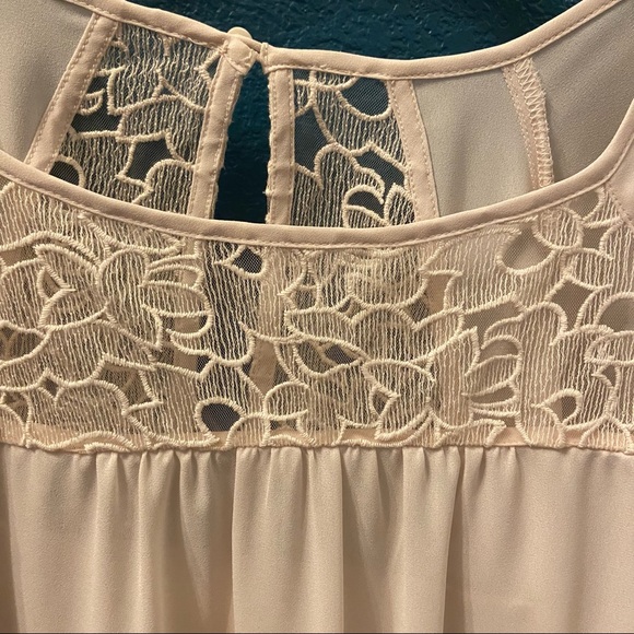 EUC Maeve Gauzy Cream Blouse (Anthropologie) - Picture 8 of 12